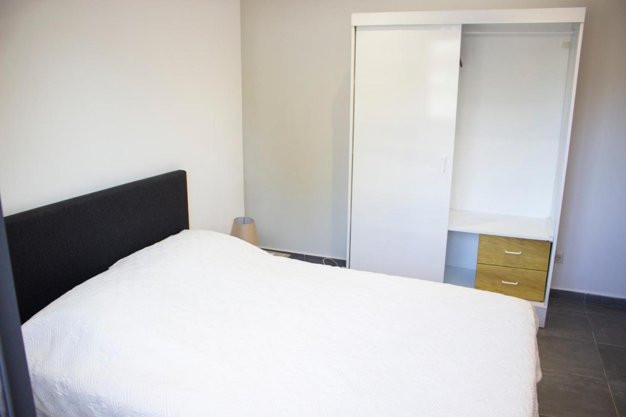 T2 - 64M2 - Residence Georgette Terre Sainte Exterior foto